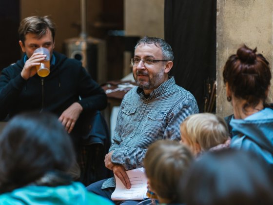 8lidí: 8 miliard lidí hoří – dramaturgický research | Foto: Romana Kovacs