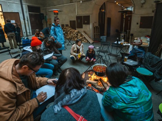 8lidí: 8 miliard lidí hoří – dramaturgický research | Foto: Romana Kovacs