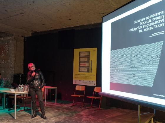 Aktivity ve veřejném prostoru | <h4>Debata o tom, jak zažít město jinak</h4>
17. 10. 2013, Palác u Stýblů