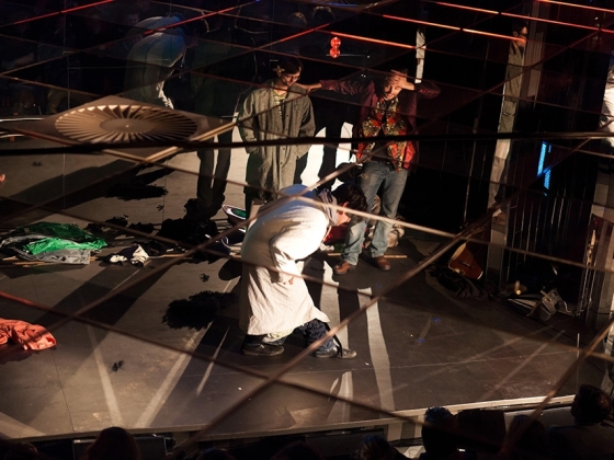 Divadlo Vosto5 | <h4>Stand´artní kabaret</h4>
Zcela otevřený divadelně-hudební improvizační večer. Stand´artní kabaret prožívá pokaždé svou premiéru i derniéru a je hudebně doprovázený vlastní kapelou SNAHA<br />
29. 10. / 20:30, Casino