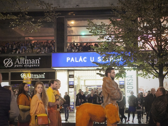 Druhé město 2 | <h4>Divadlo Vosto5, VerTeDance, KALD DAMU</h4>
15. 10. 2014, Václavské náměstí