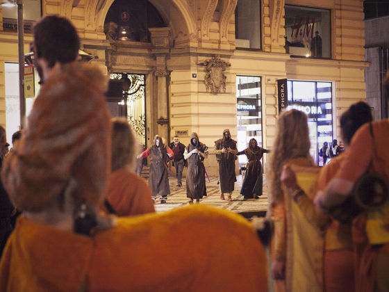 Druhé město 2 | <h4>Divadlo Vosto5, VerTeDance, KALD DAMU</h4>
15. 10. 2014, Václavské náměstí
