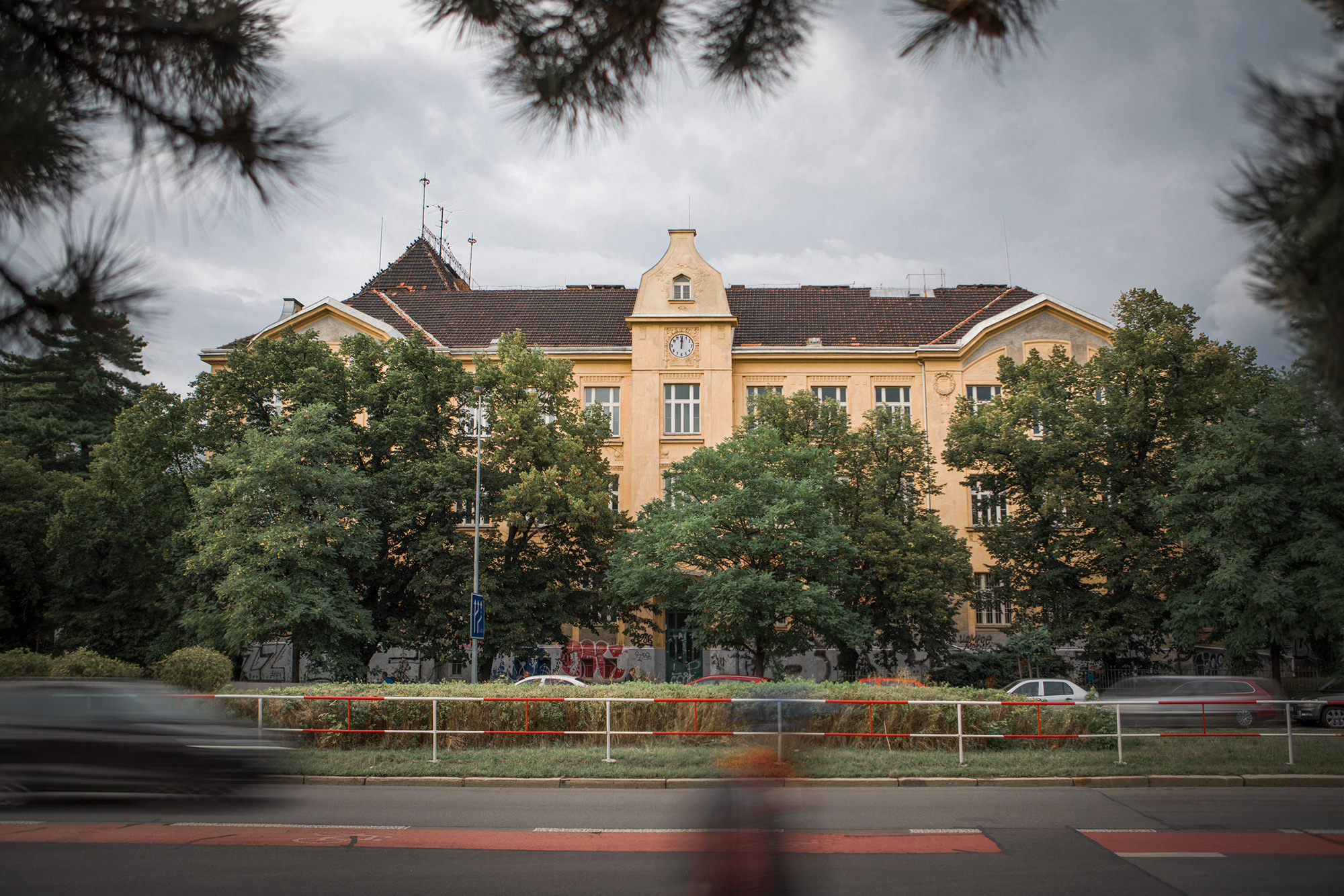 Nová strašnická škola (Foto Markéta M. Černá)