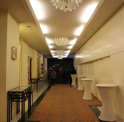 Jakub Potůček | <h4>O českém brutalismu, jeho tvůrcích a realizacích – komentovaná procházka hotelů Intercontinental a Prezident</h4><br />
28. 10. 2012 / 15:00, Casino