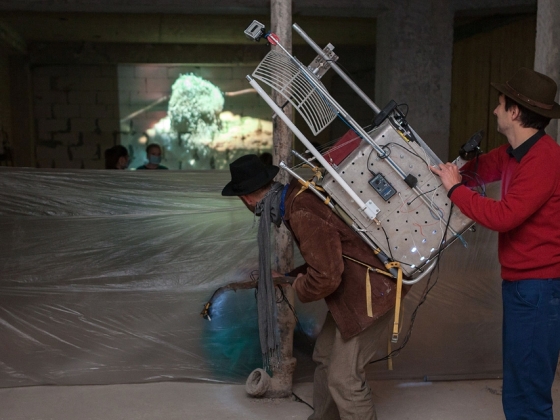 Knowtilus | <h4>Prezentace site-specific projektů z ateliéru Divadelní tvorba v netradičních prostorech KALD DAMU</h4>
17. 10. 2013, Palác u Stýblů