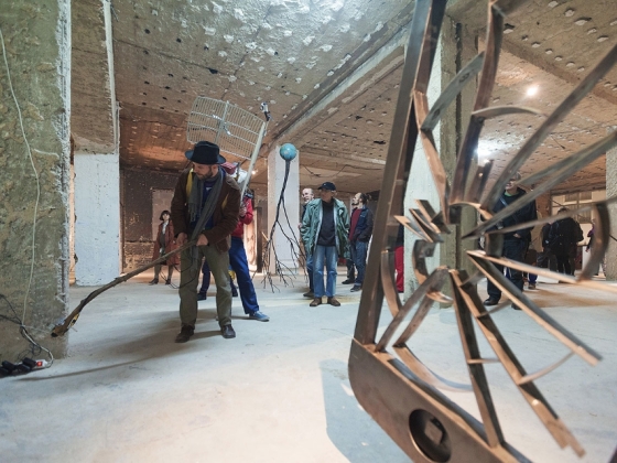 Knowtilus | <h4>Prezentace site-specific projektů z ateliéru Divadelní tvorba v netradičních prostorech KALD DAMU</h4>
17. 10. 2013, Palác u Stýblů