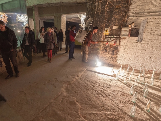 Knowtilus | <h4>Prezentace site-specific projektů z ateliéru Divadelní tvorba v netradičních prostorech KALD DAMU</h4>
17. 10. 2013, Palác u Stýblů