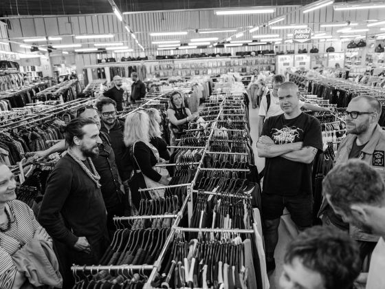 Komentovaná procházka okolím Galaxie a výstavou s umělci Vladimirem 518 Eposem 257 | Foto: Kajetán Adler Jablonský