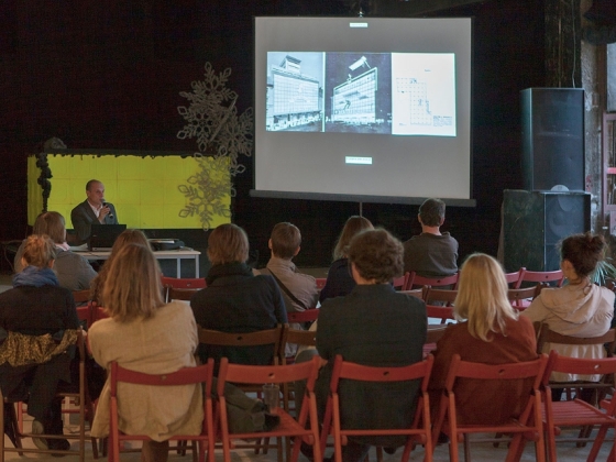 Ludvík Kysela a funkcionalistický obchodní dům | <h4>Přednáška Jakuba Potůčka o místě konání letošního festivalu</h4>
13. 10. 2013, Palác U Stýblů