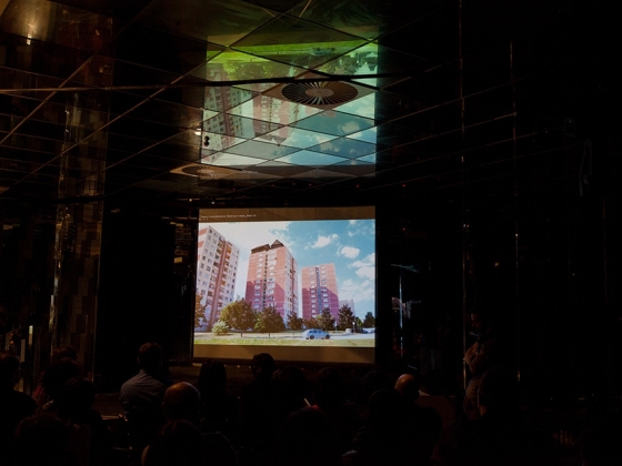 Mezi domy | <h4>Aneb jak si umělci pohrávají s architekturou?</h4>
čtvrtek 1. 11. / 19:30, Casino
