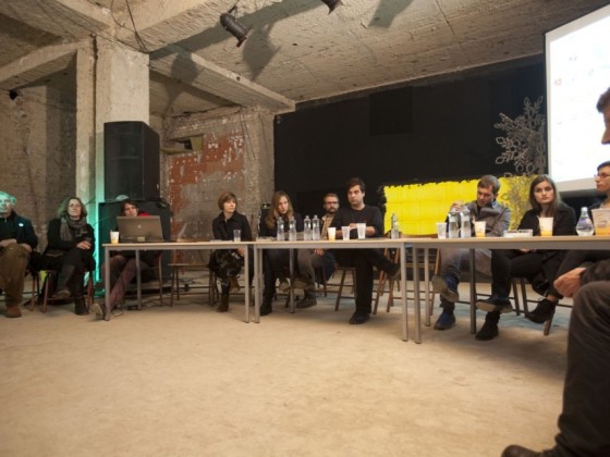 Nestátní a současné? Potřebné, a k čemu? | <h4>Debata s kurátory o současném umění
a jeho provozu</h4>
12. 10. 2013, Palác U Stýblů