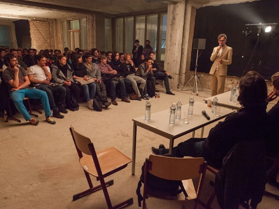 O mezioborové spolupráci | <h4>Adam Gebrian & hosté</h4>
19. 10. 2013, Palác u Stýblů