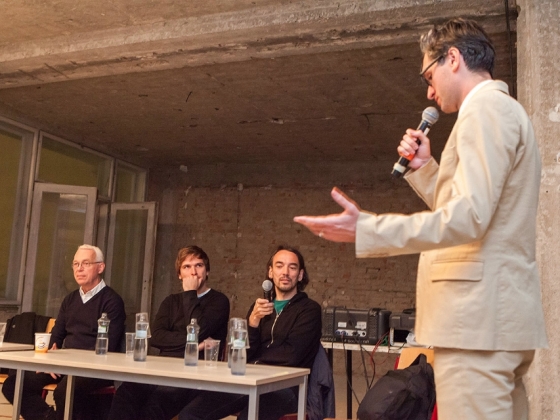 O mezioborové spolupráci | <h4>Adam Gebrian & hosté</h4>
19. 10. 2013, Palác u Stýblů