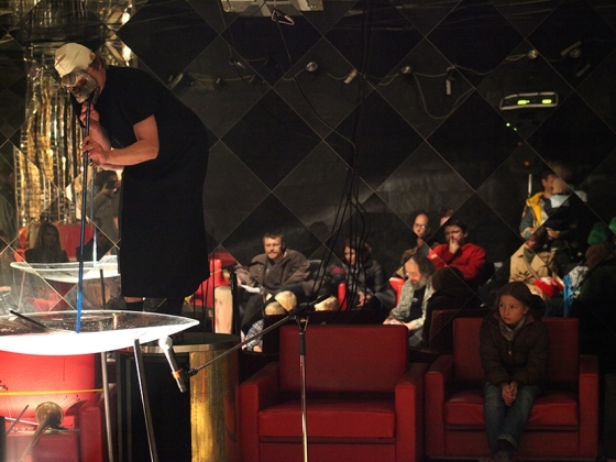 Ohromné maličkosti | <h4>hra ve hře – festival ve festivalu</h4>
28. 10. / 16:00–22:00, Casino