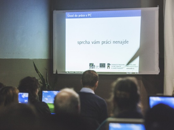 Petr Vaněk: Jaromír Stromšík: Úvod do práce s počítačem | Markéta M. Černá