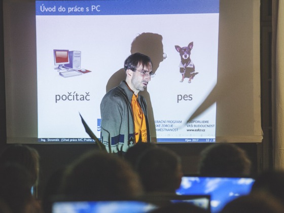 Petr Vaněk: Jaromír Stromšík: Úvod do práce s počítačem | Markéta M. Černá