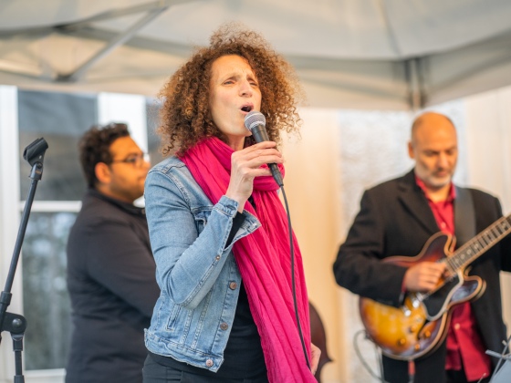 Petra Ernyei | Markéta M. Černá