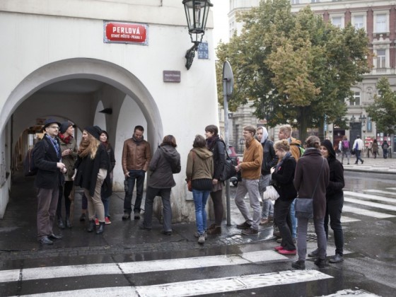Po stopách pražské prostituce | <h4>Procházka s Václavem Hájkem po Václavském náměstí</h4> 
12. 10. 2013