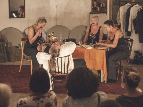 Secondhand Women | Markéta M. Černá