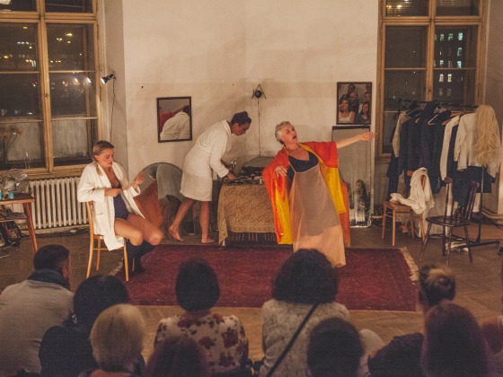 Secondhand Women | Markéta M. Černá
