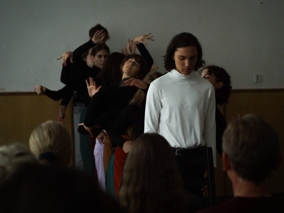 Shake Human Spear – Hamlet | Markéta M. Černá