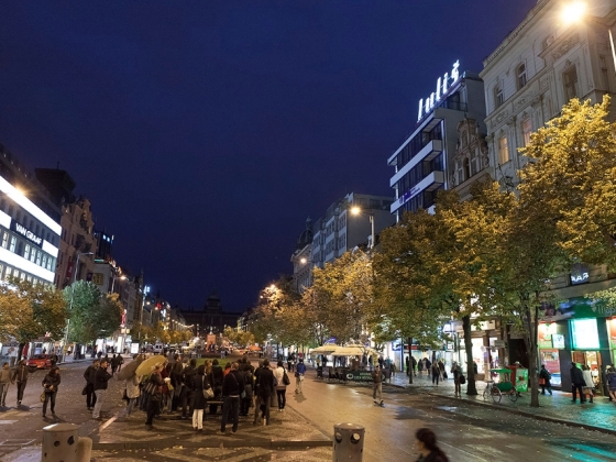 Slavná éra funkcionalismu | <h4>S Vendulou Hnídkovou po Václavském náměstí</h4>
15. 10. 2013