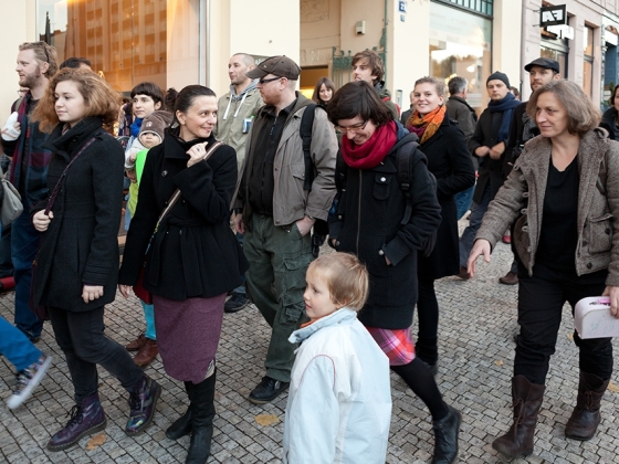 Šťourači a hledači | <h4>Performance – průvod, emanace éterických bytostí</h4>
2. 11. / 16:00, Casino