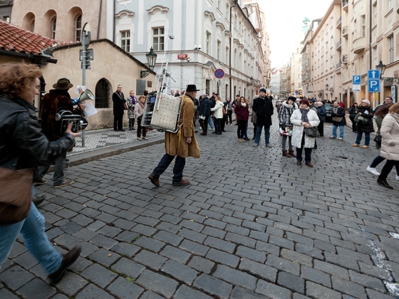 Šťourači a hledači | <h4>Performance – průvod, emanace éterických bytostí</h4>
2. 11. / 16:00, Casino