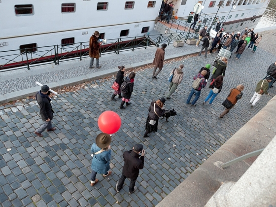 Šťourači a hledači | <h4>Performance – průvod, emanace éterických bytostí</h4>
2. 11. / 16:00, Casino