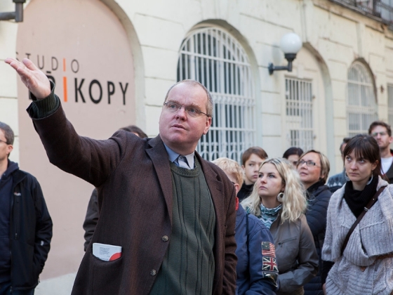 Václavské nám. od 14. století po současnost | <h4>Procházka s Richardem Bieglem po Václavském náměstí</h4>
13. 10. 2013