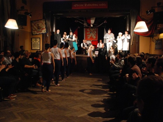Vosto5 (2) | <h4>Dechovka</h4>
17., 18., 20., 21. 10. 2013, Baráčnická rychta