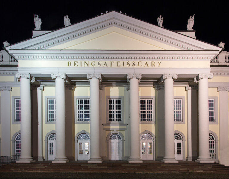 Banu Cennetoglu: BEINGSAFEISSCARY, documenta14, Fridericianum