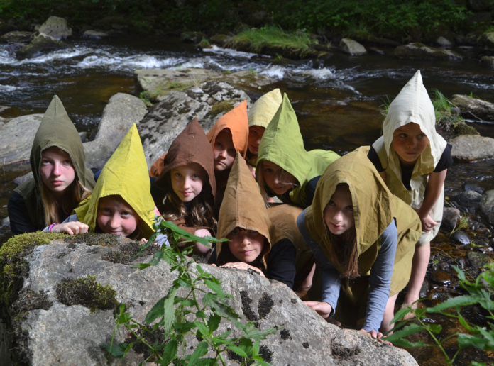 Taneční Studio Light: Putování ve větvích