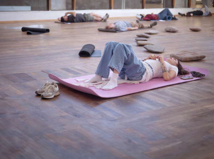 Dialogue (Im)possible: lectures+performances on art under pressure